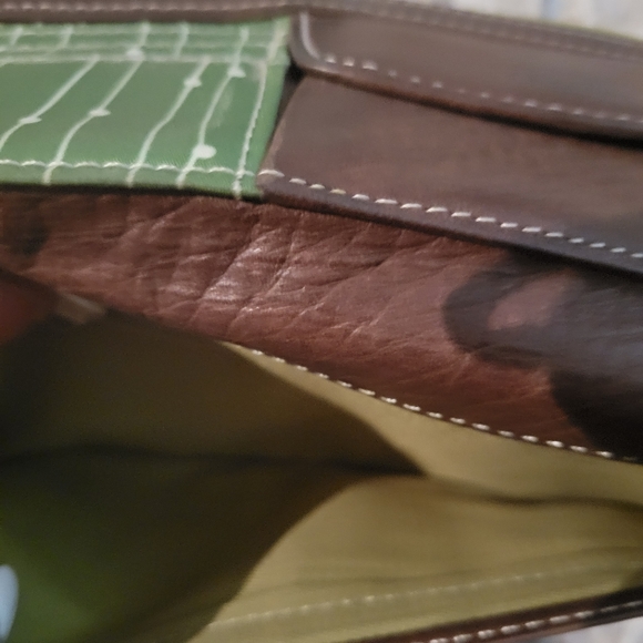 Vintage Fossil Bifold Wallet - Picture 9 of 9